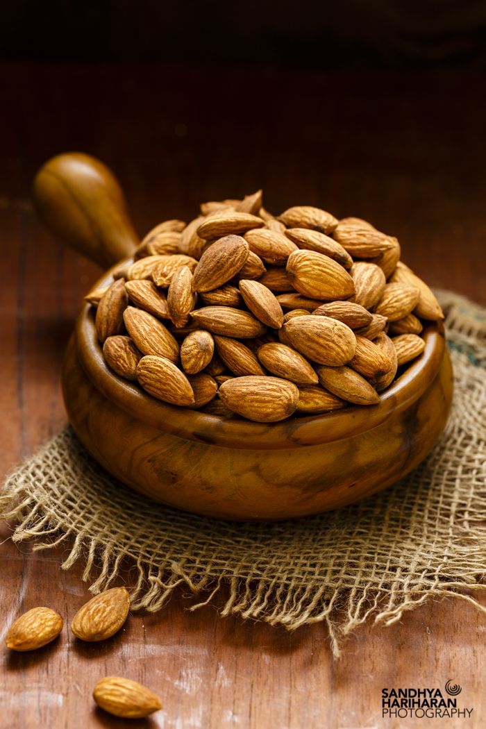 Edible Radiance: How Nuts, Seeds & Oils Feed Your Skin from the Inside
