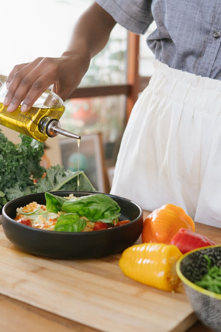 Natural oils for cooking and skin health