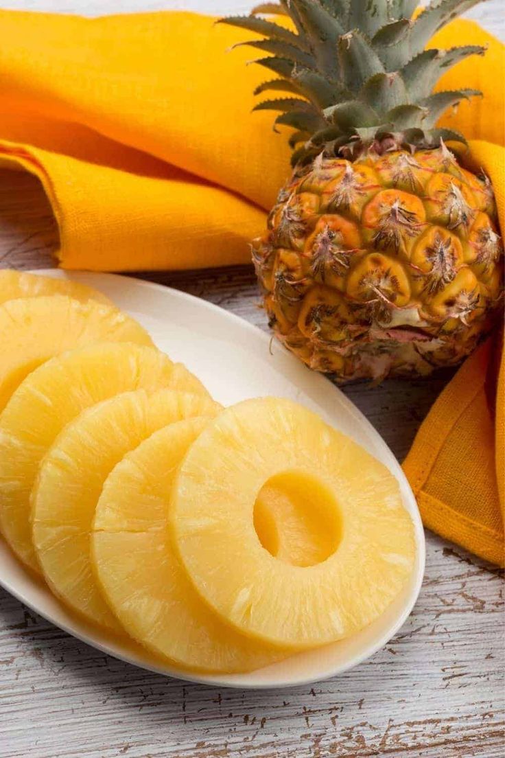 Fresh pineapple for natural enzymes